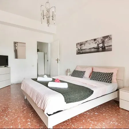Flaviano House Roma